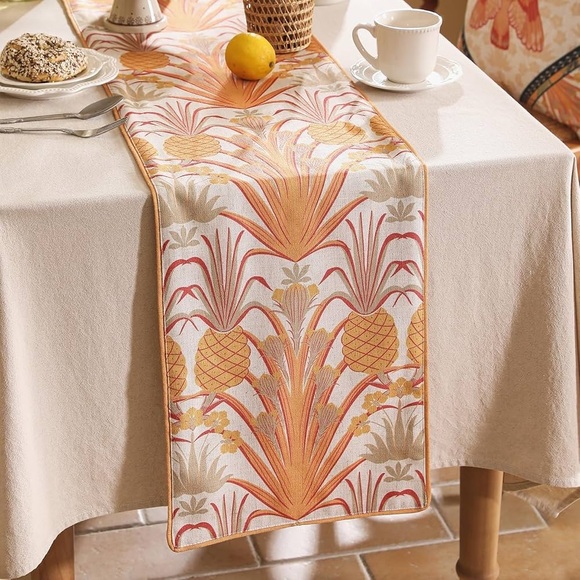 Patdrea Tropical Linen Table Runner Yellow Vintage Elegant Pineapple Pattern - Picture 5 of 9